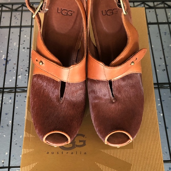 UGG Nicco Open Toe Leather Cow Fur Heels Size 6 - Picture 3 of 8